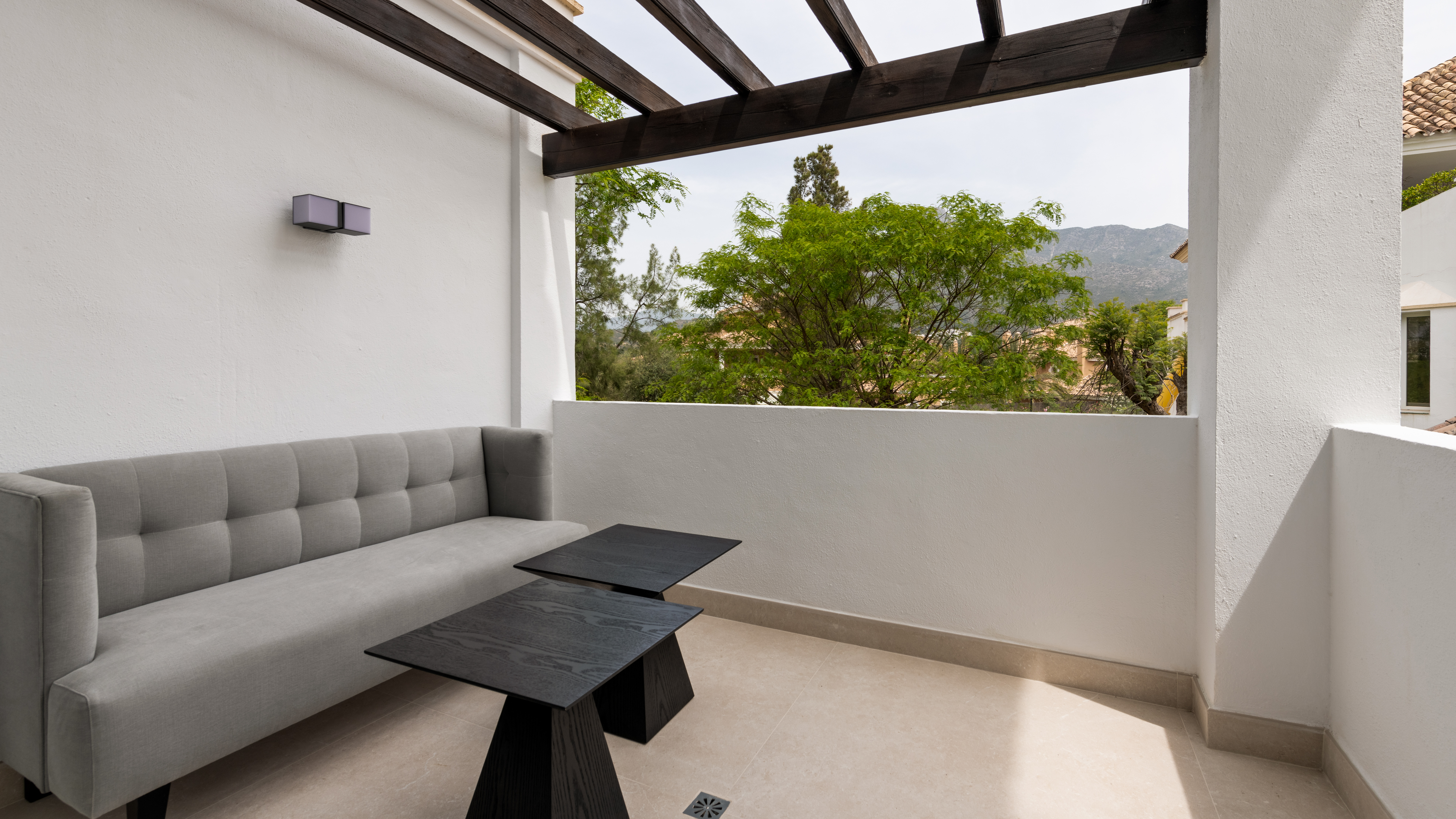 Apartamento de 3 dormitorios completamente renovado de primeras calidades en Monte Paraiso