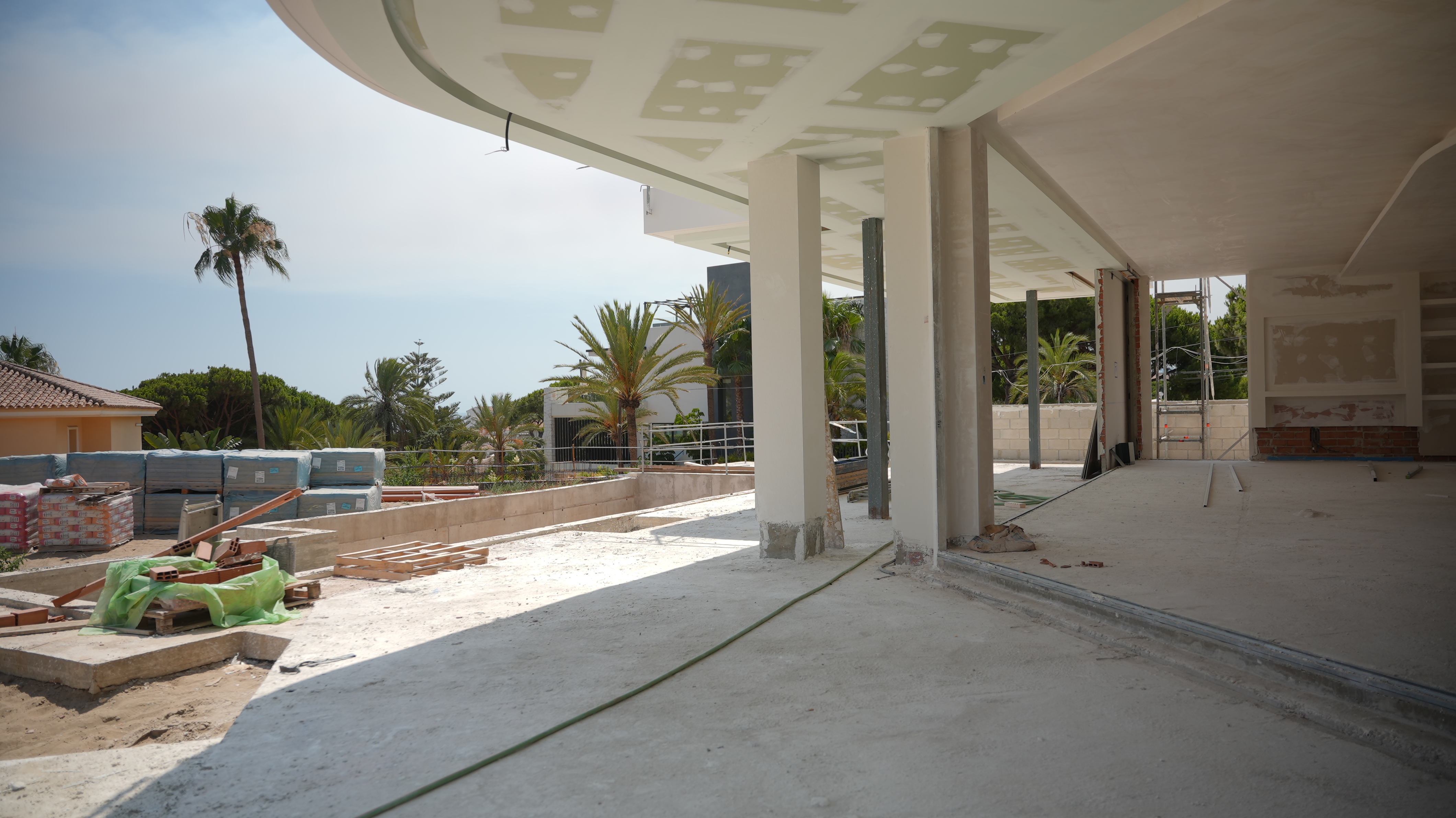 Nybyggd strandvilla, nyckelfärdig, i Marbella österut