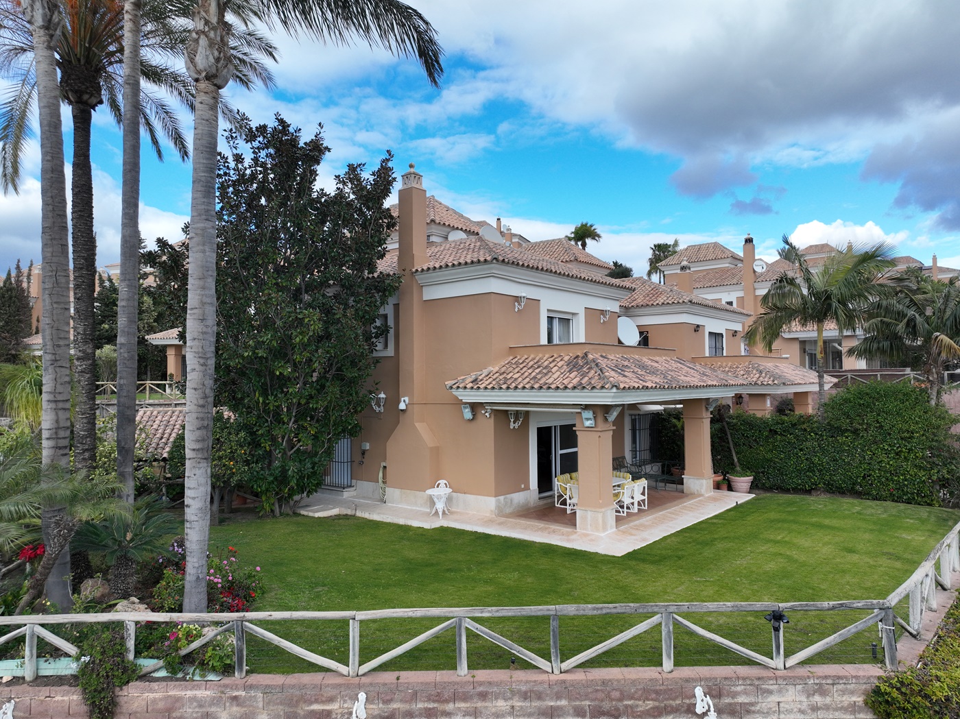 única! propiedad de golf con vistas al mar en marbella la florida española en venta inmobiliaria