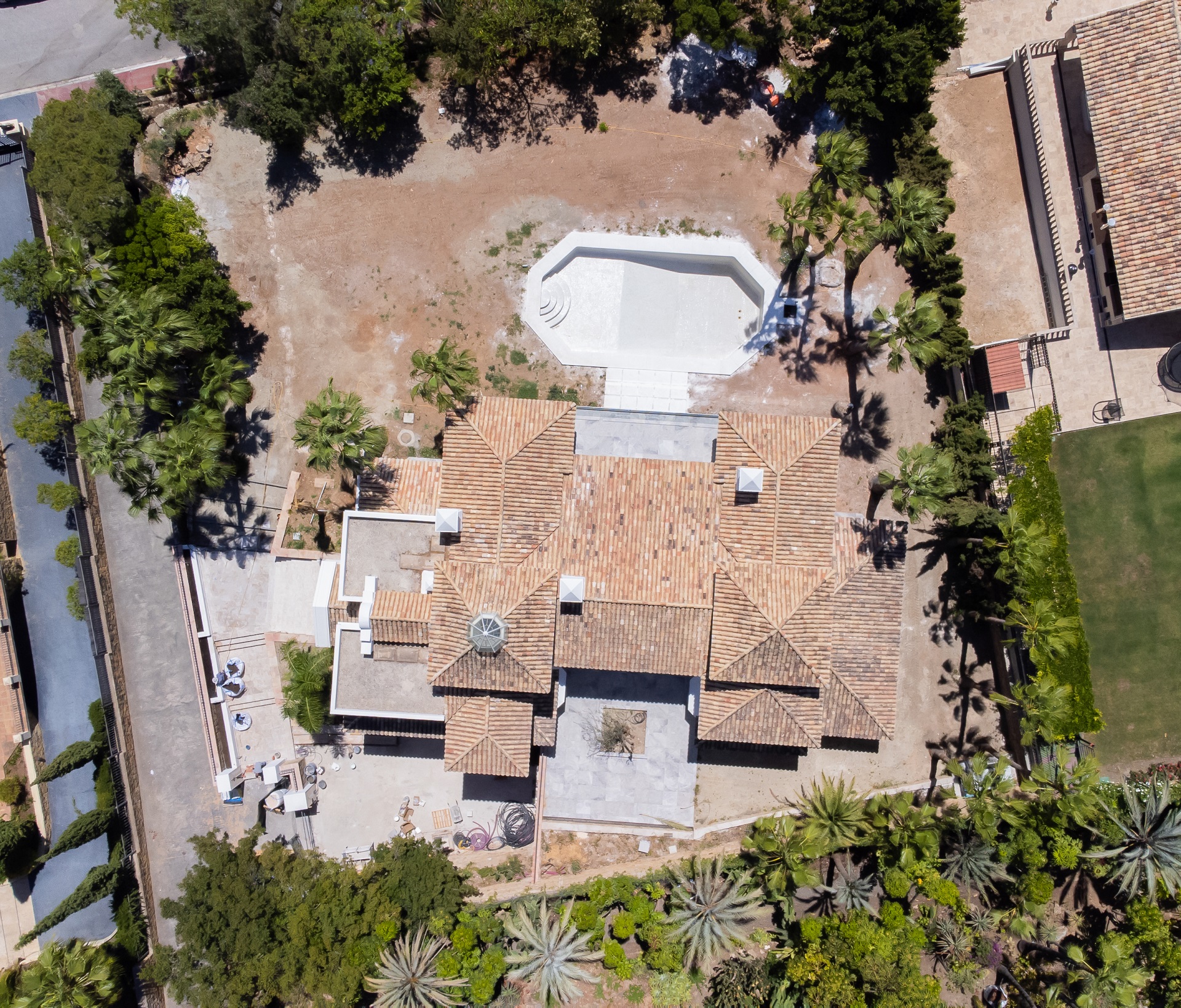 Alucinante mansión en Sierra Blanca lista para entrar a vivir! en la Beverly Hills Española
